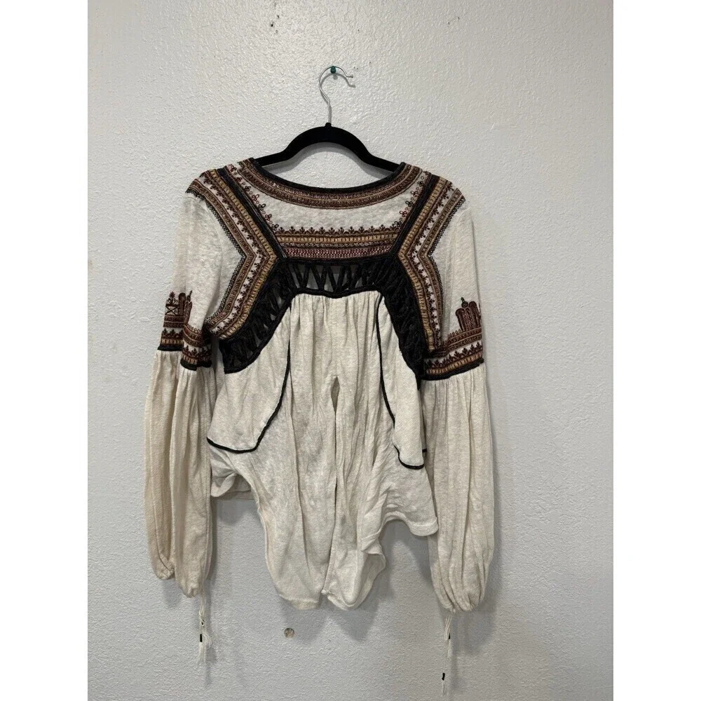 Free People Embroidered Bell Sleeve Slit Back Snow Kisses Size Medium Beige